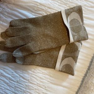 Coach gloves